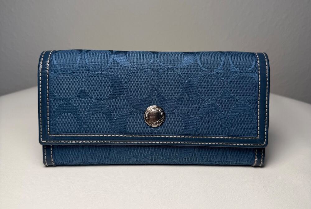 Coach Vintage Signature Blue Jacquard Canvas Trifold Slim Envelope Wallet NWOT 7